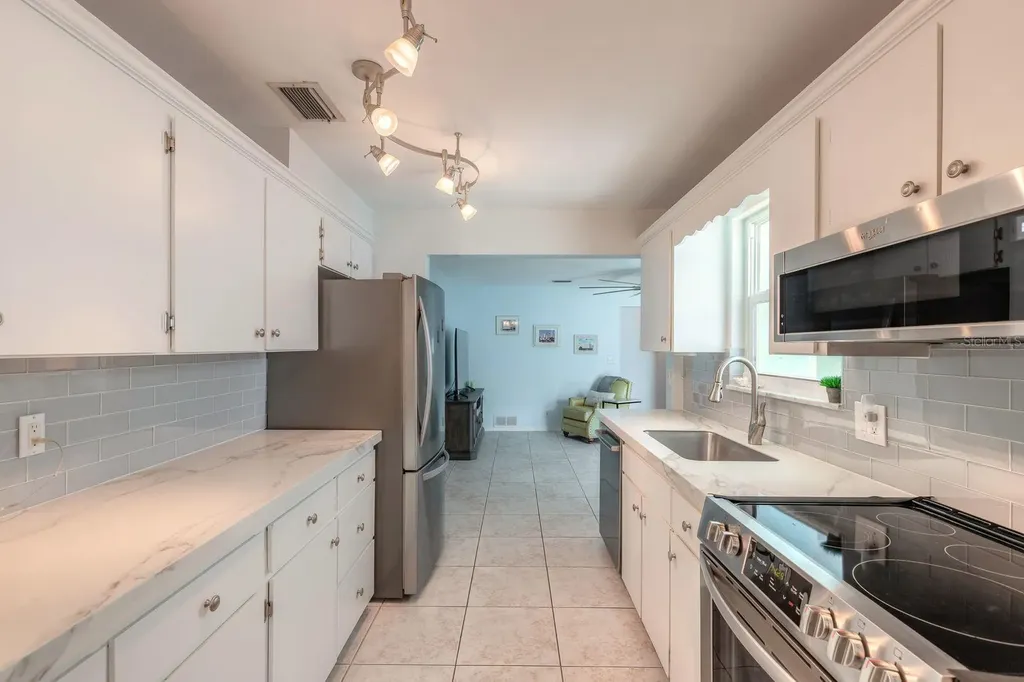 2315 Bonnie View Drive Ormond Beach FL 32176