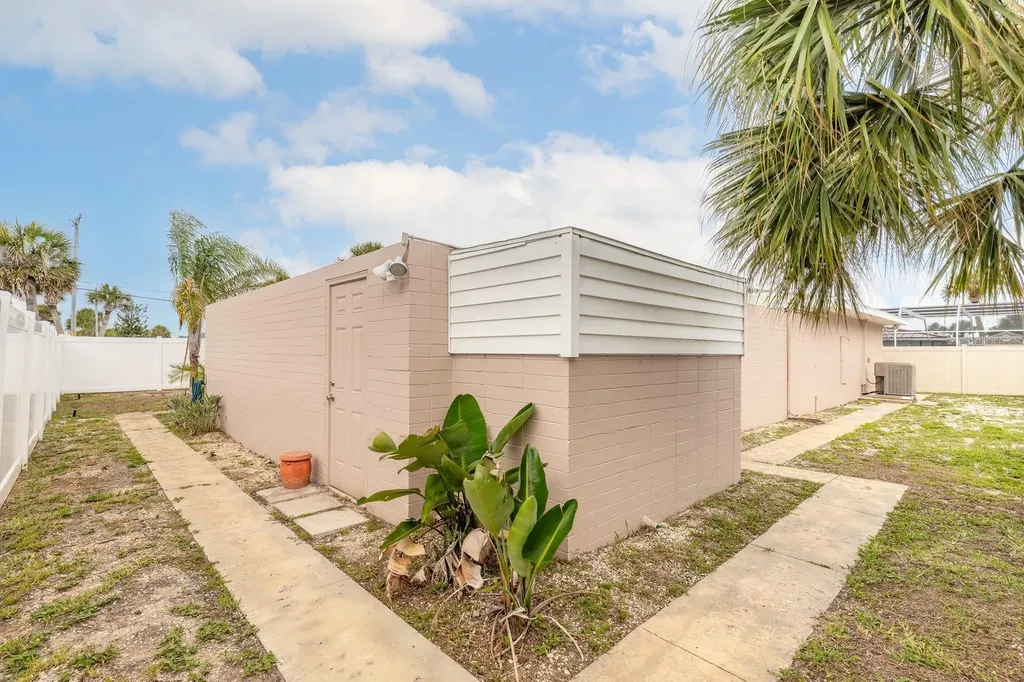 2315 Bonnie View Drive Ormond Beach FL 32176