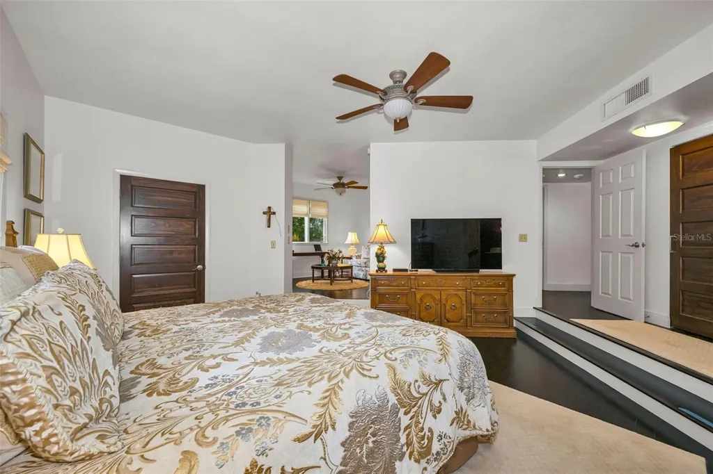 10497 Longwood Drive Seminole FL 33777