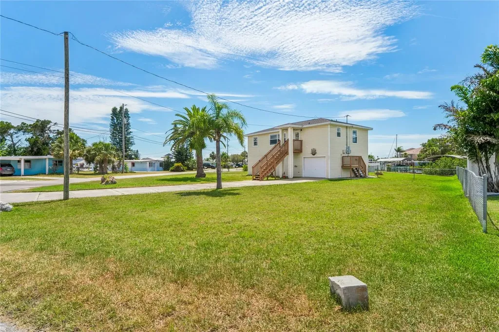 6641 Boatyard Drive Hudson FL 34667