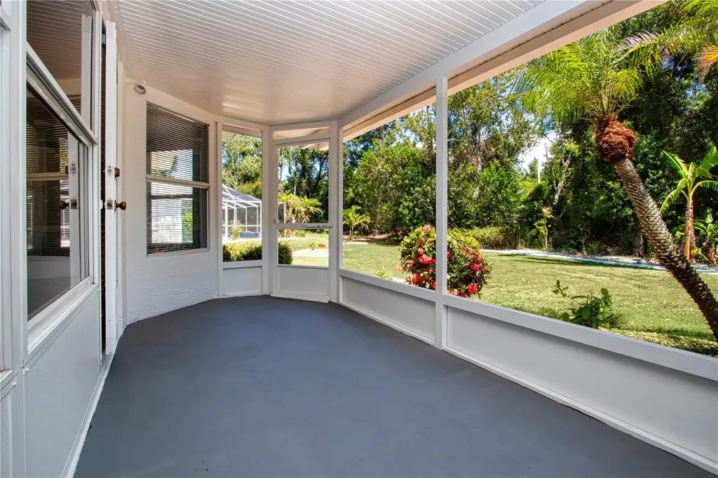1624 Brookton Green Drive Sun City Center FL 33573