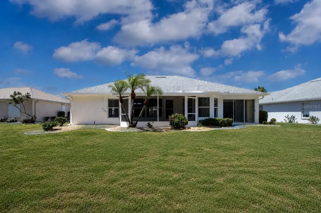 1624 Brookton Green Drive Sun City Center FL 33573