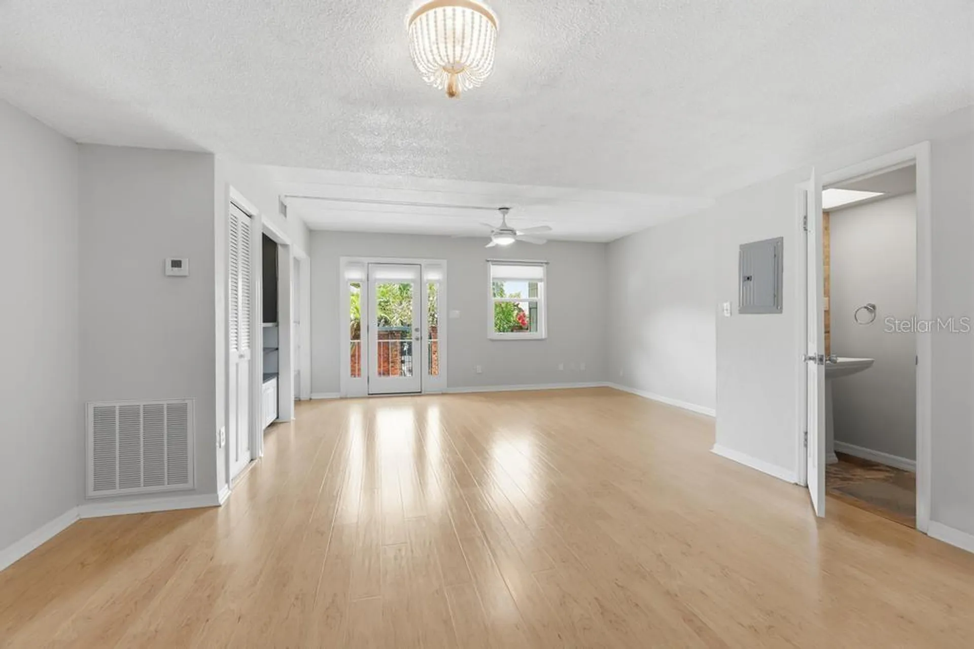117 N Garfield Avenue Deland FL 32724