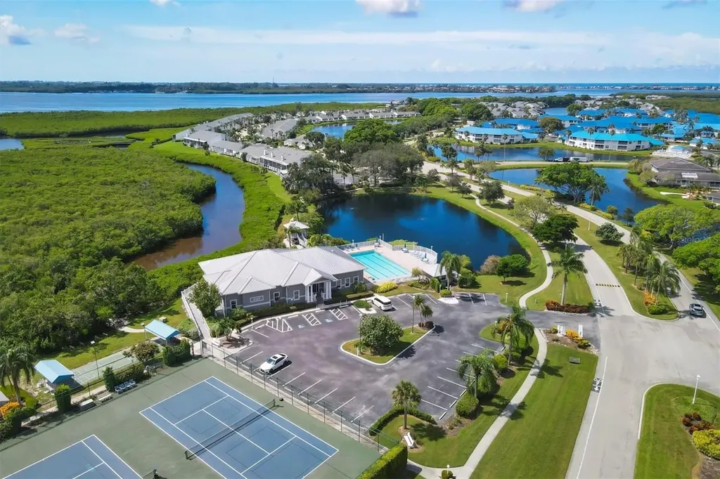 879 Audubon Drive Bradenton FL 34209