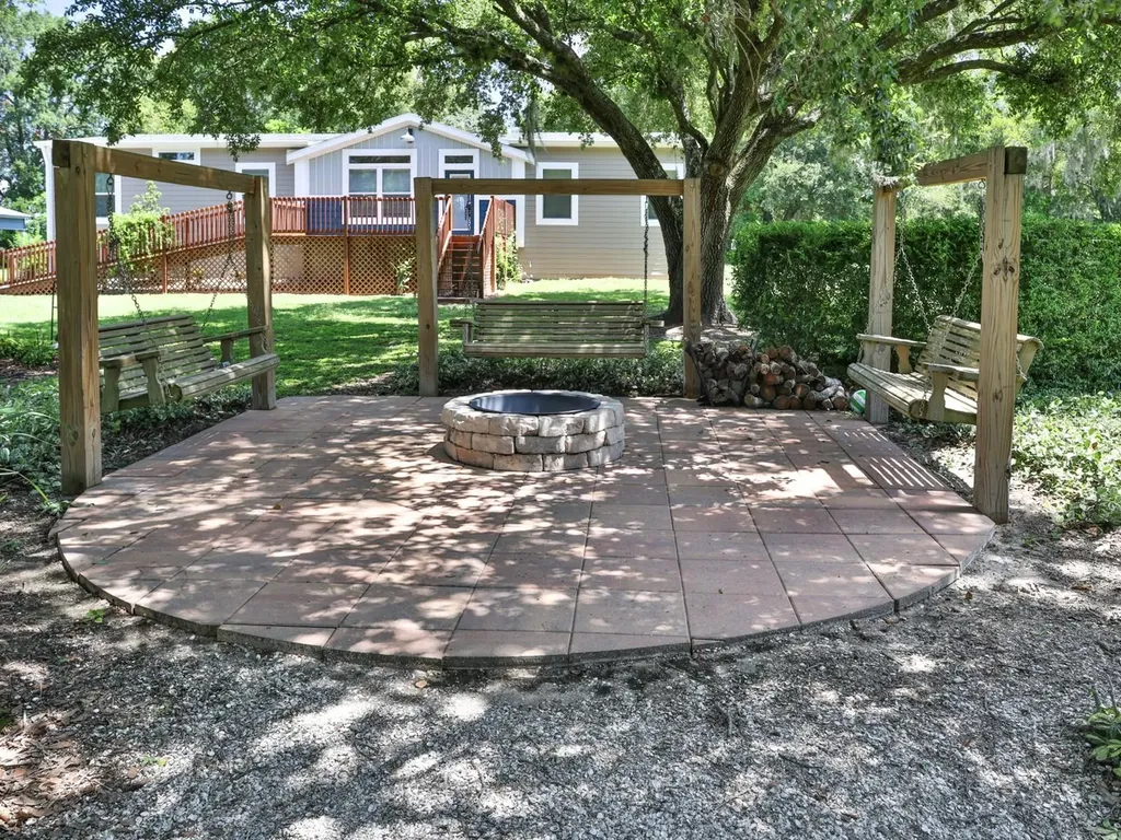 8700 Heather Drive Zephyrhills FL 33540