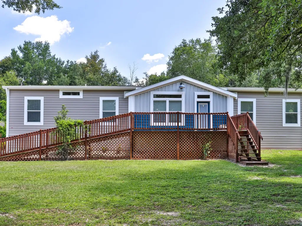8700 Heather Drive Zephyrhills FL 33540