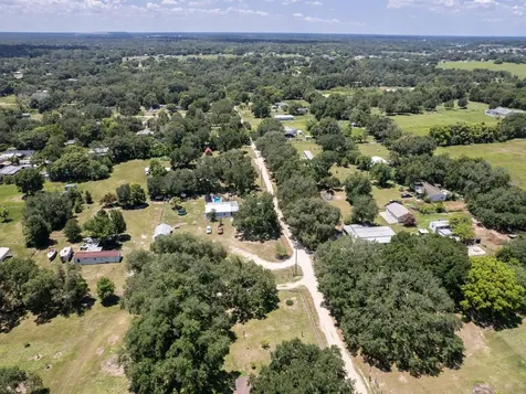 8700 Heather Drive Zephyrhills FL 33540