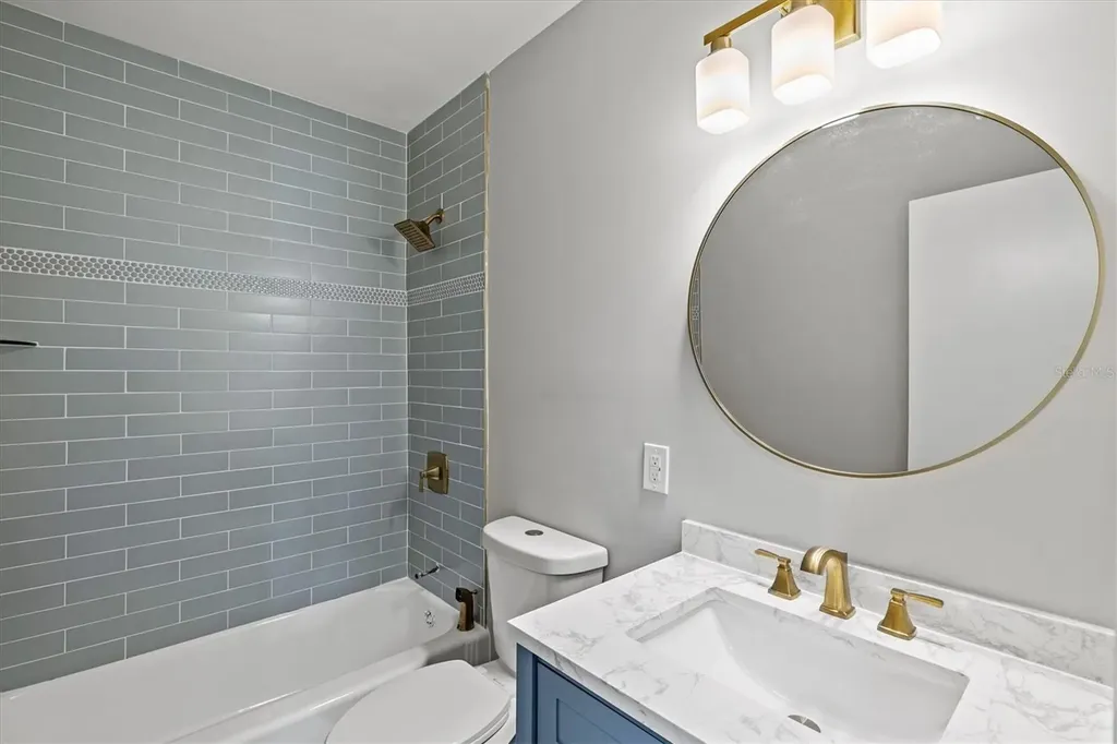 106 Aurora Street E Venice FL 34285