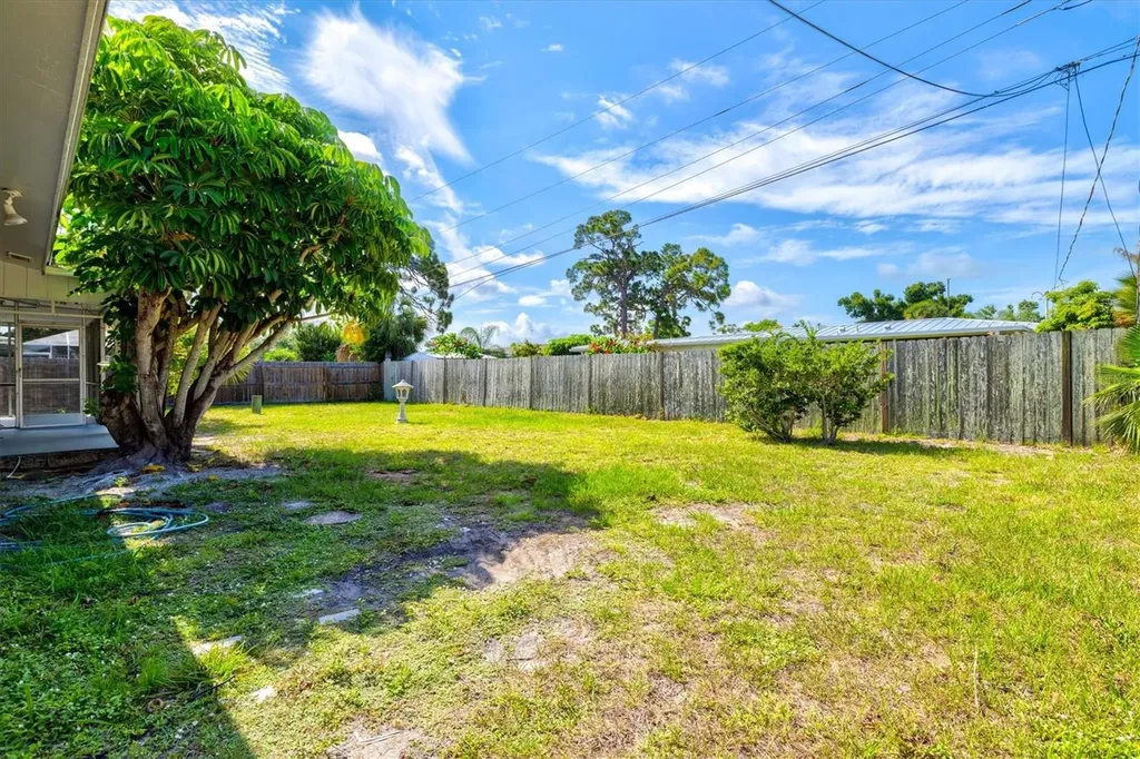 106 Aurora Street E Venice FL 34285
