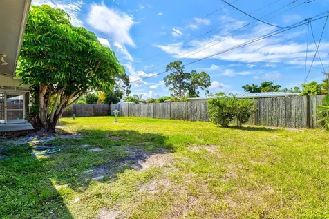 106 Aurora Street E Venice FL 34285