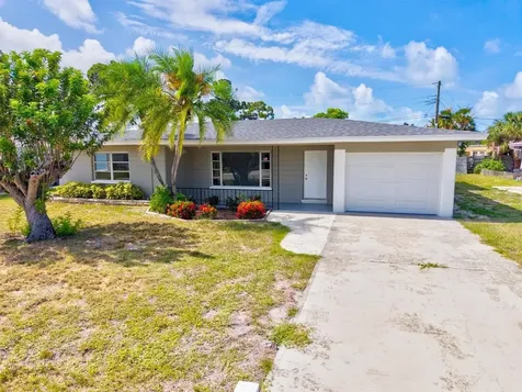 106 Aurora Street E Venice FL 34285