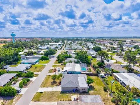 106 Aurora Street E Venice FL 34285
