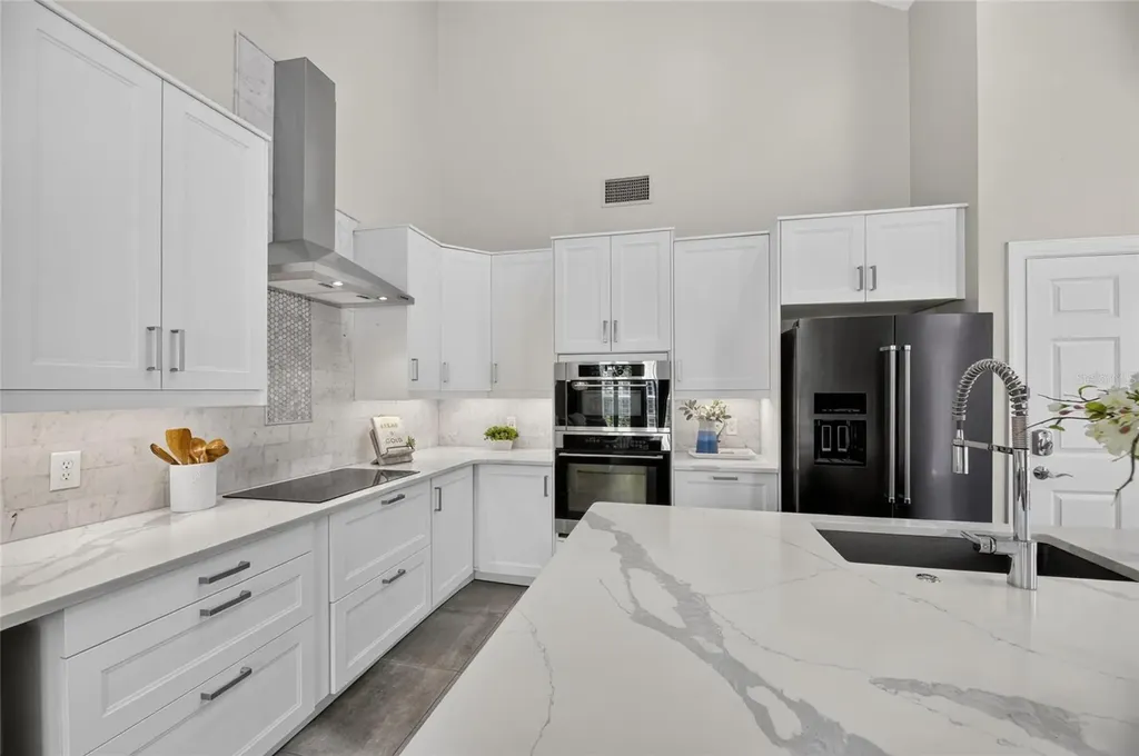 5401 Cafrey Place Apollo Beach FL 33572