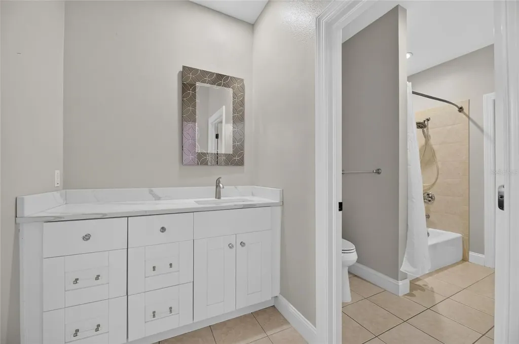 5401 Cafrey Place Apollo Beach FL 33572