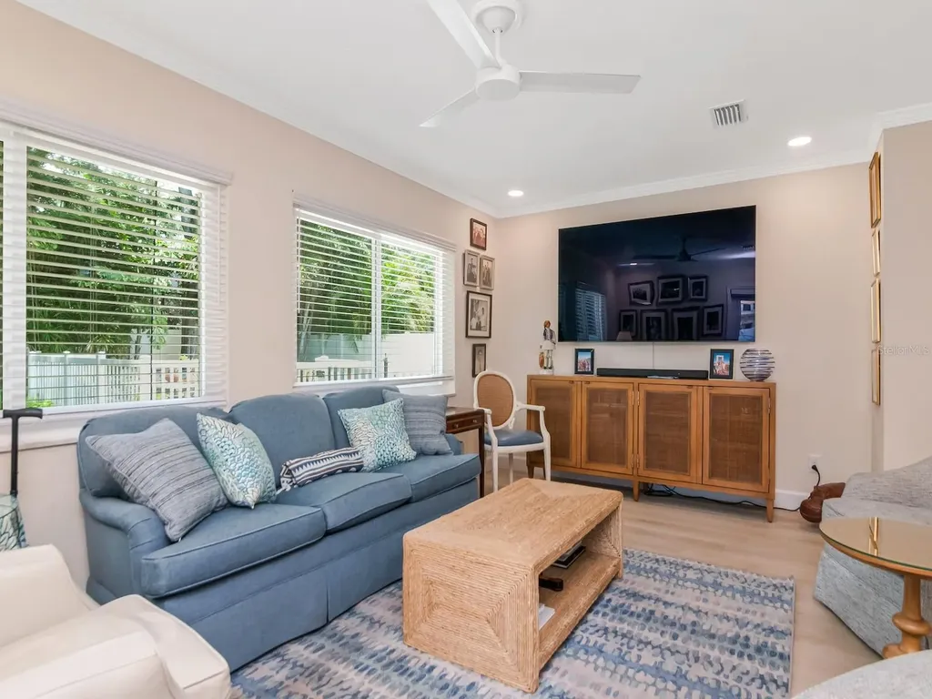 4415 W San Carlos Street Tampa FL 33629