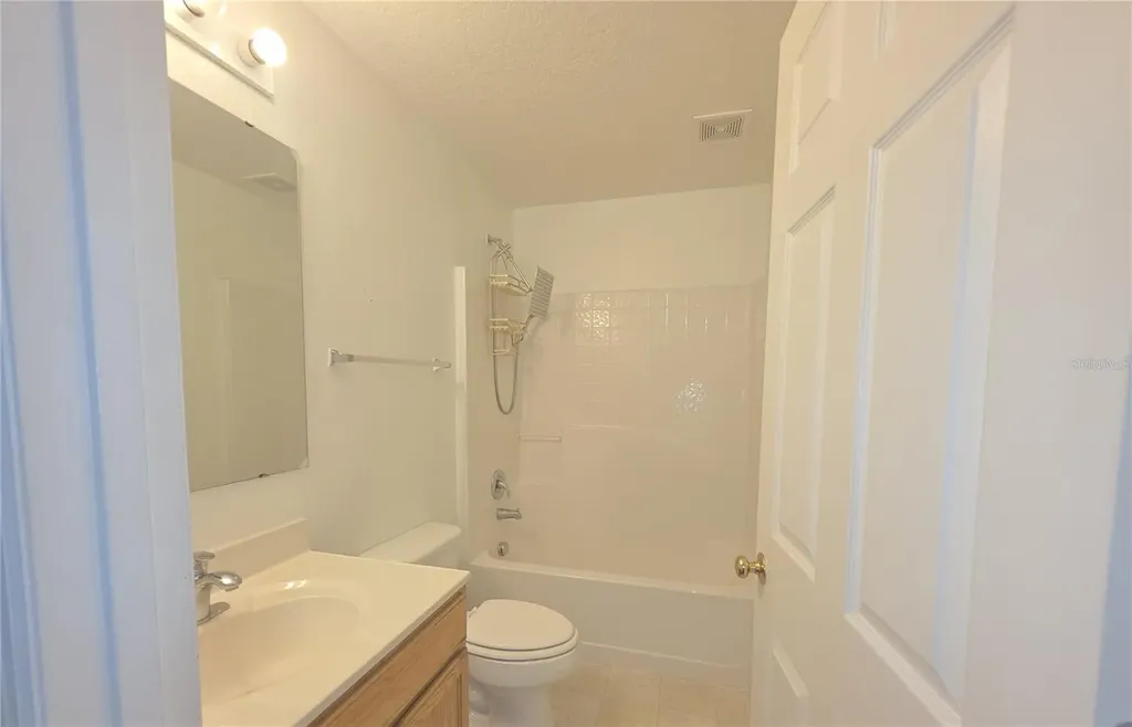 145 Vista View Avenue Eagle Lake FL 33839