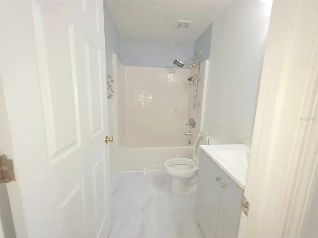 145 Vista View Avenue Eagle Lake FL 33839