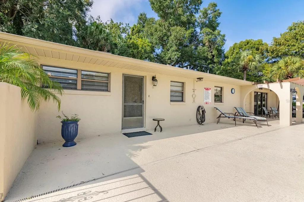 100 S Tremain Street Mount Dora FL 32757