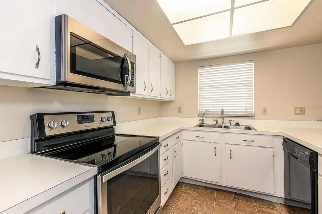 100 S Tremain Street Mount Dora FL 32757