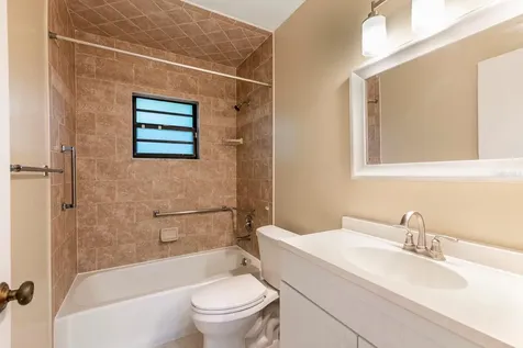 100 S Tremain Street Mount Dora FL 32757