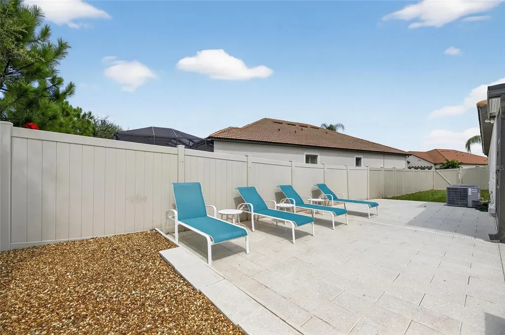 16805 Banner Shell Place Wimauma FL 33598