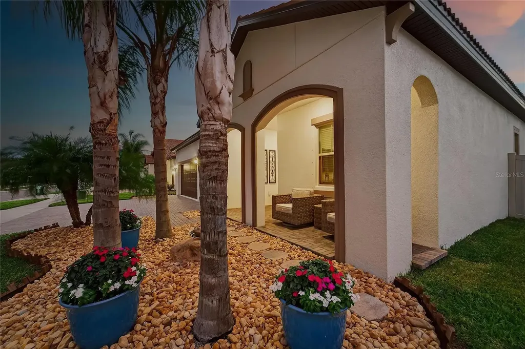16805 Banner Shell Place Wimauma FL 33598