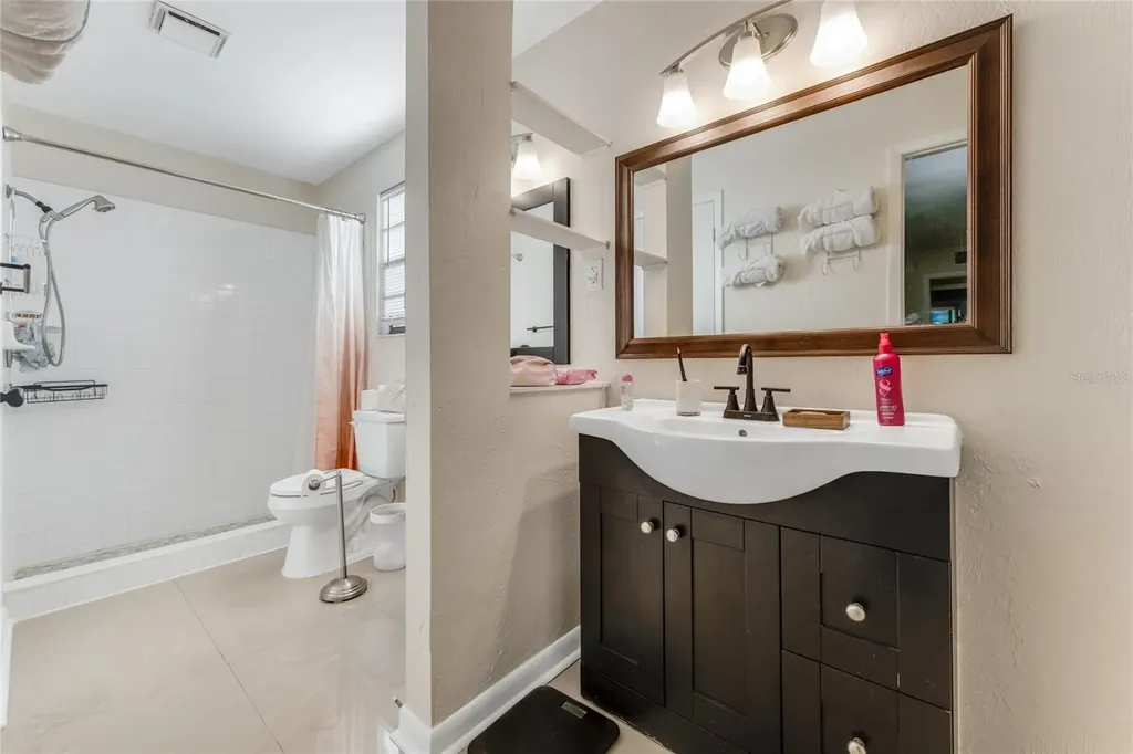 800 W River Oak Drive Ormond Beach FL 32174