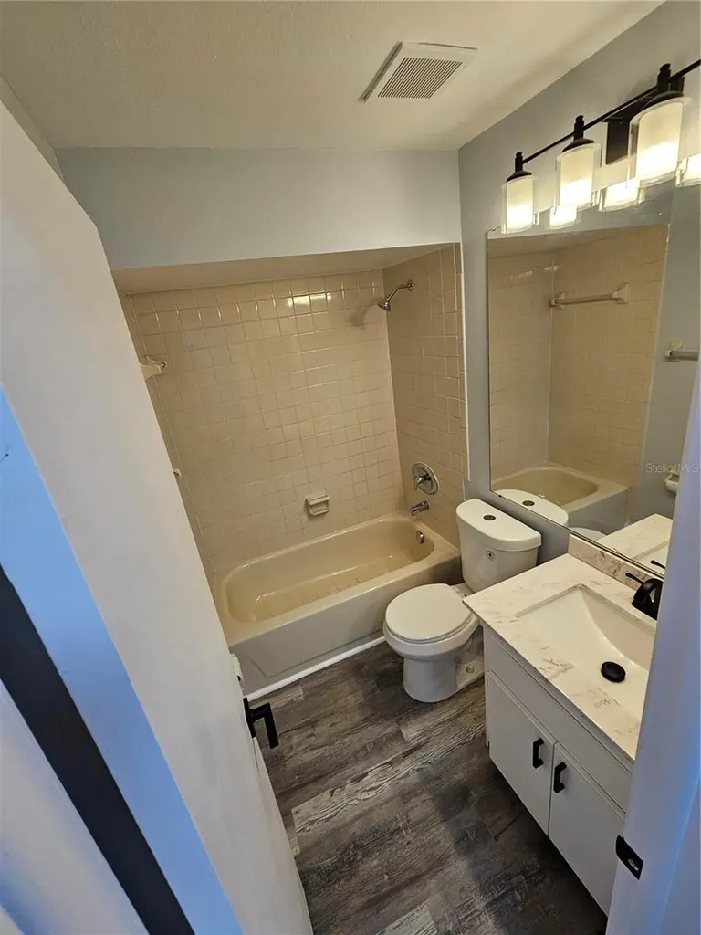 13817 Stone Mill Way Tampa FL 33613