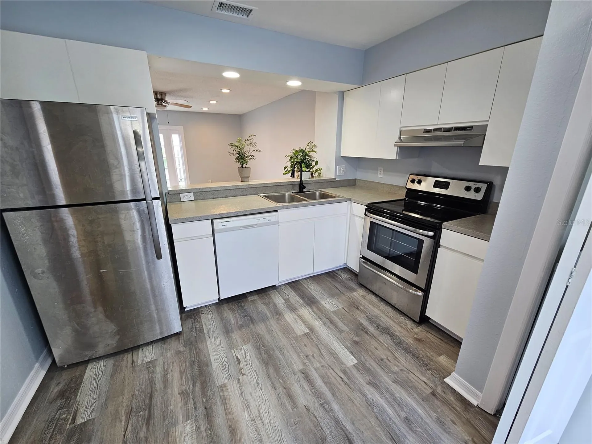 13817 Stone Mill Way Tampa FL 33613