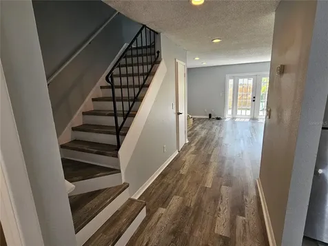 13817 Stone Mill Way Tampa FL 33613