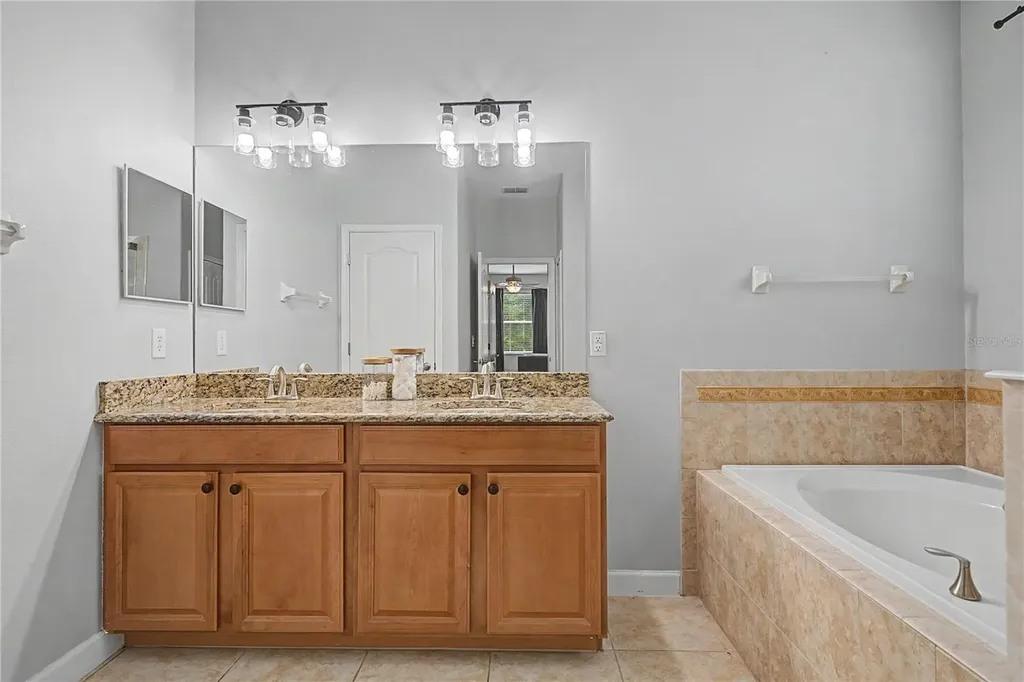 10634 Lucaya Drive Tampa FL 33647