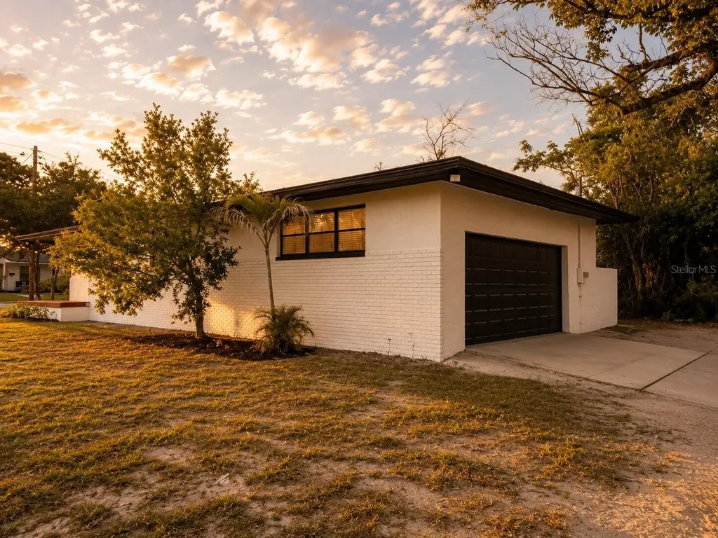 2605 E 17th Avenue Tampa FL 33605