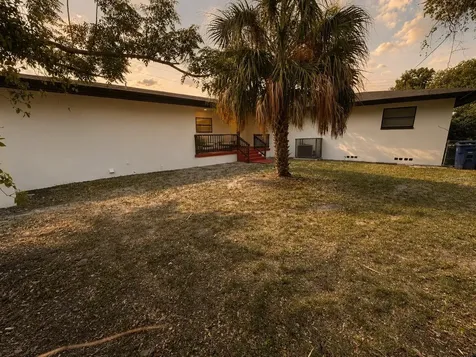 2605 E 17th Avenue Tampa FL 33605