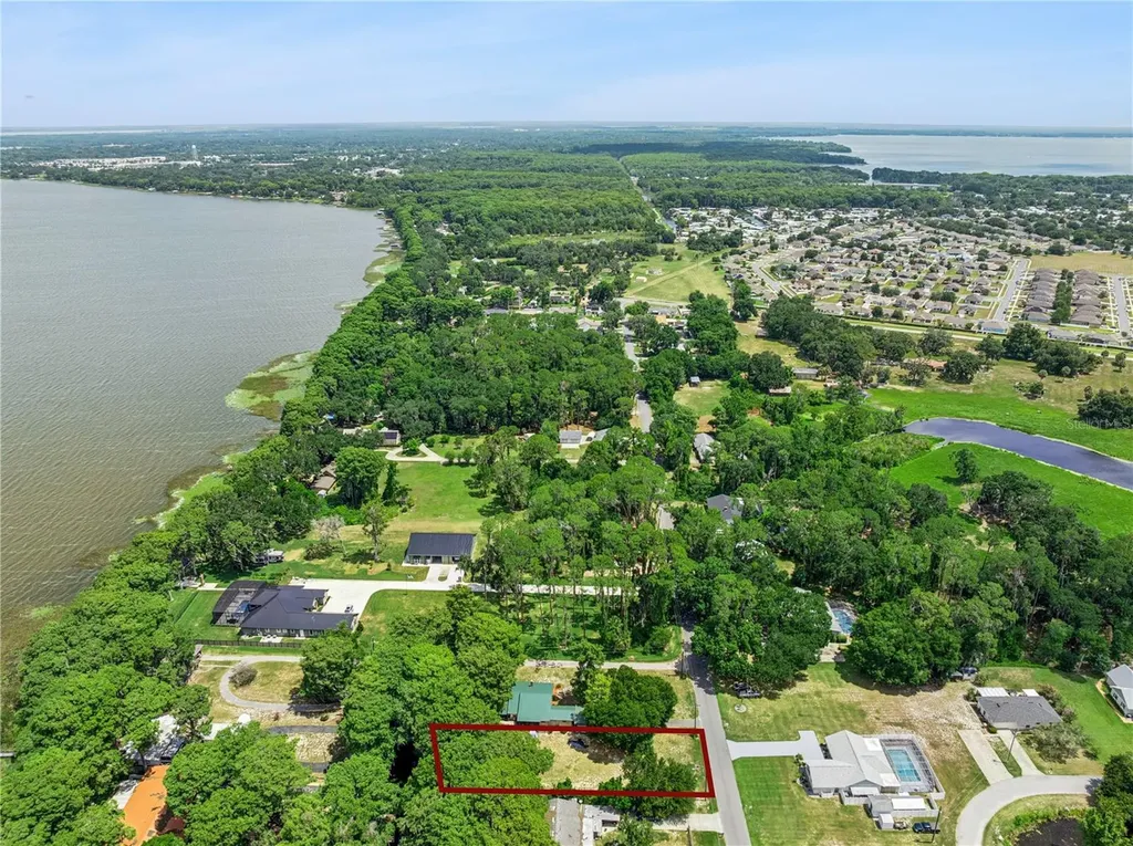 Cove Road Tavares FL 32778
