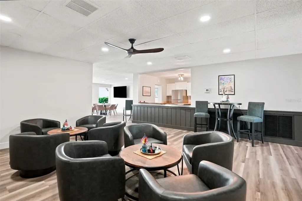 90 S Highland Avenue Tarpon Springs FL 34689