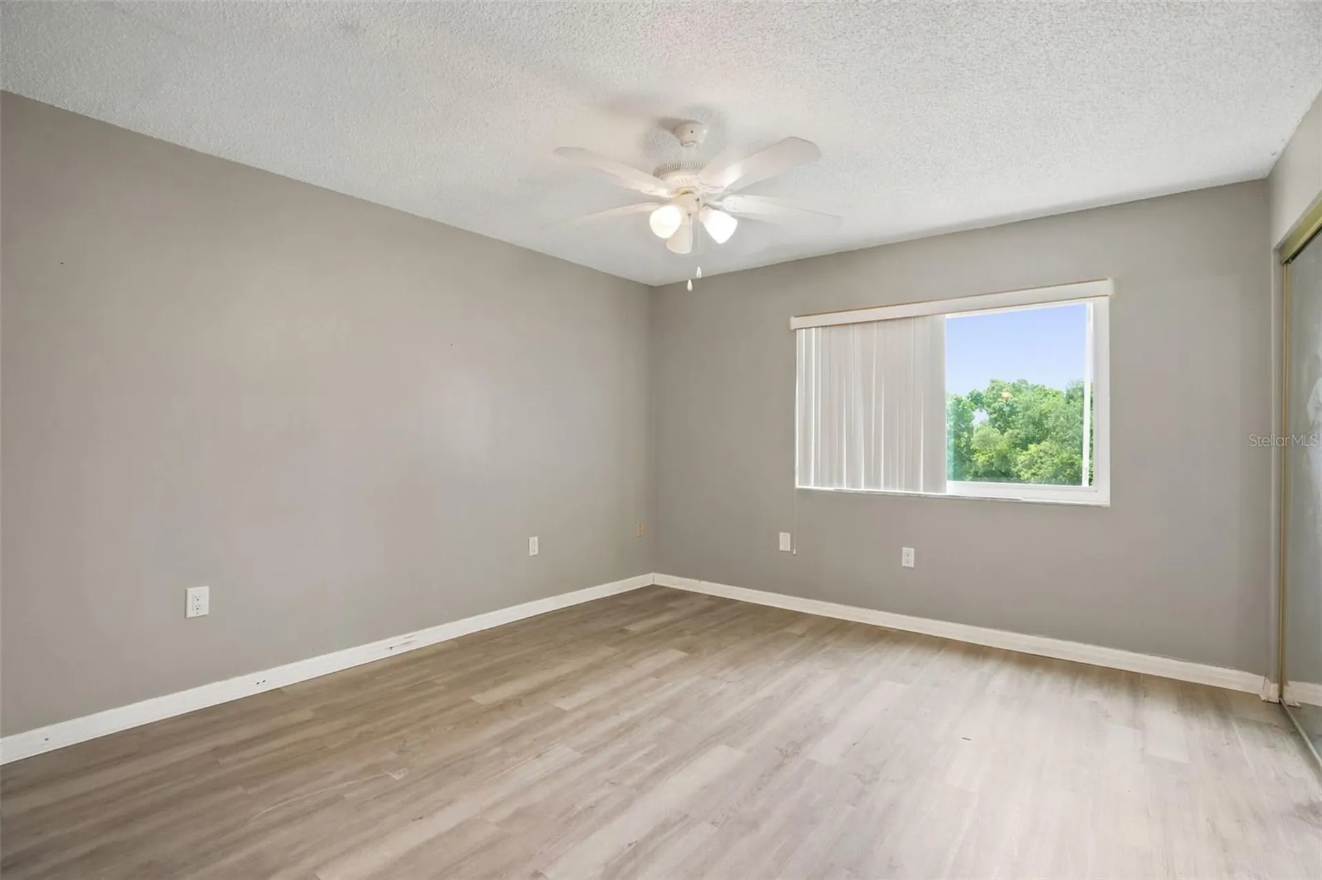 90 S Highland Avenue Tarpon Springs FL 34689