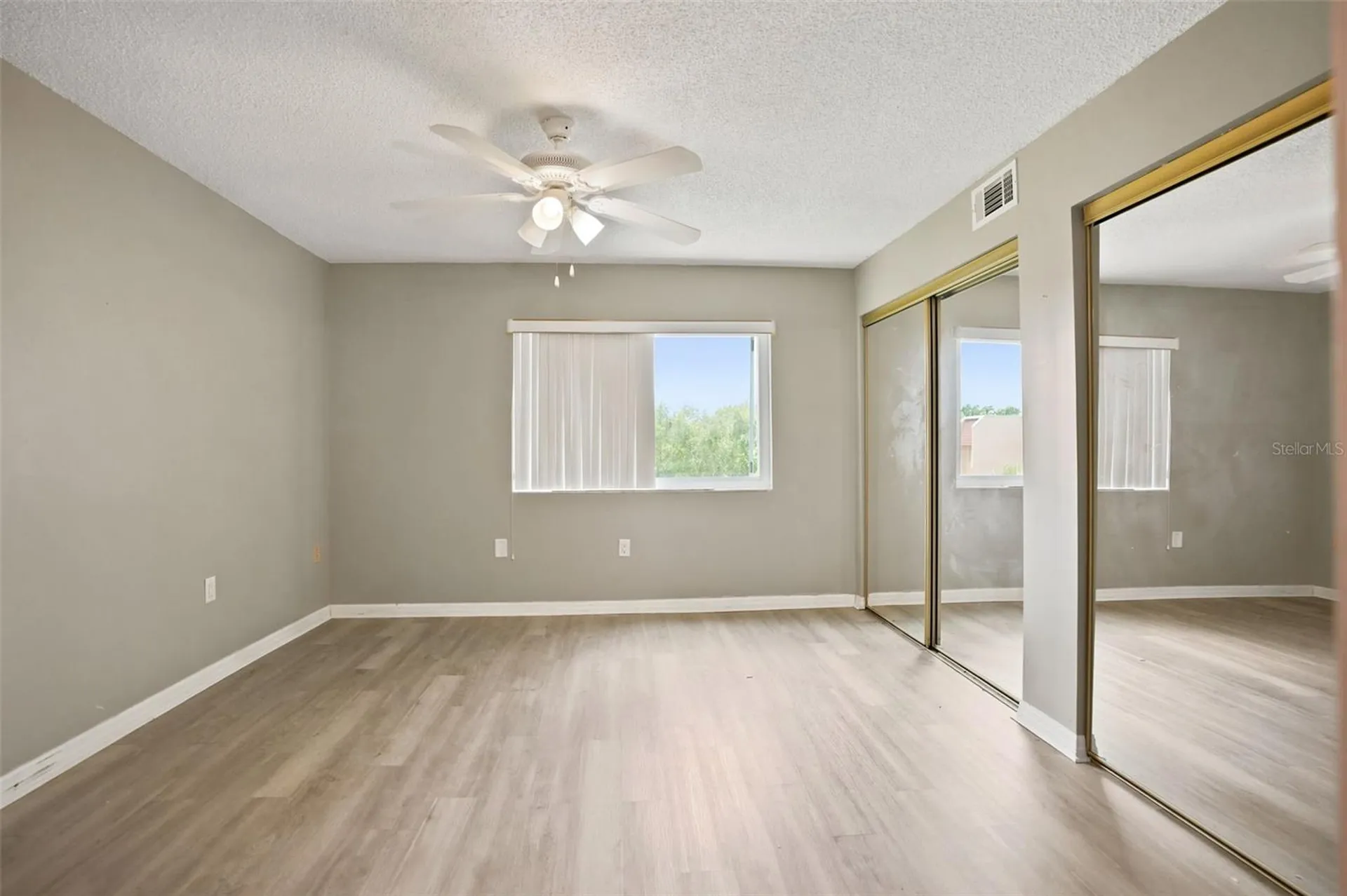 90 S Highland Avenue Tarpon Springs FL 34689