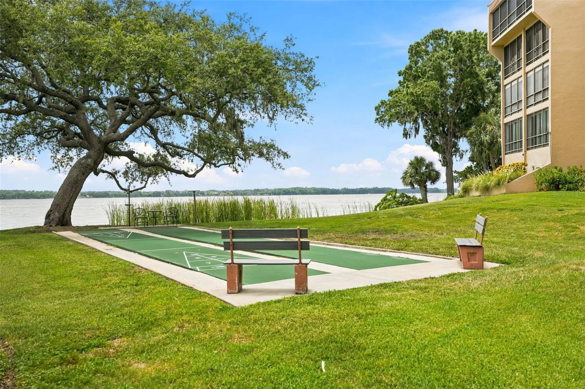 90 S Highland Avenue Tarpon Springs FL 34689