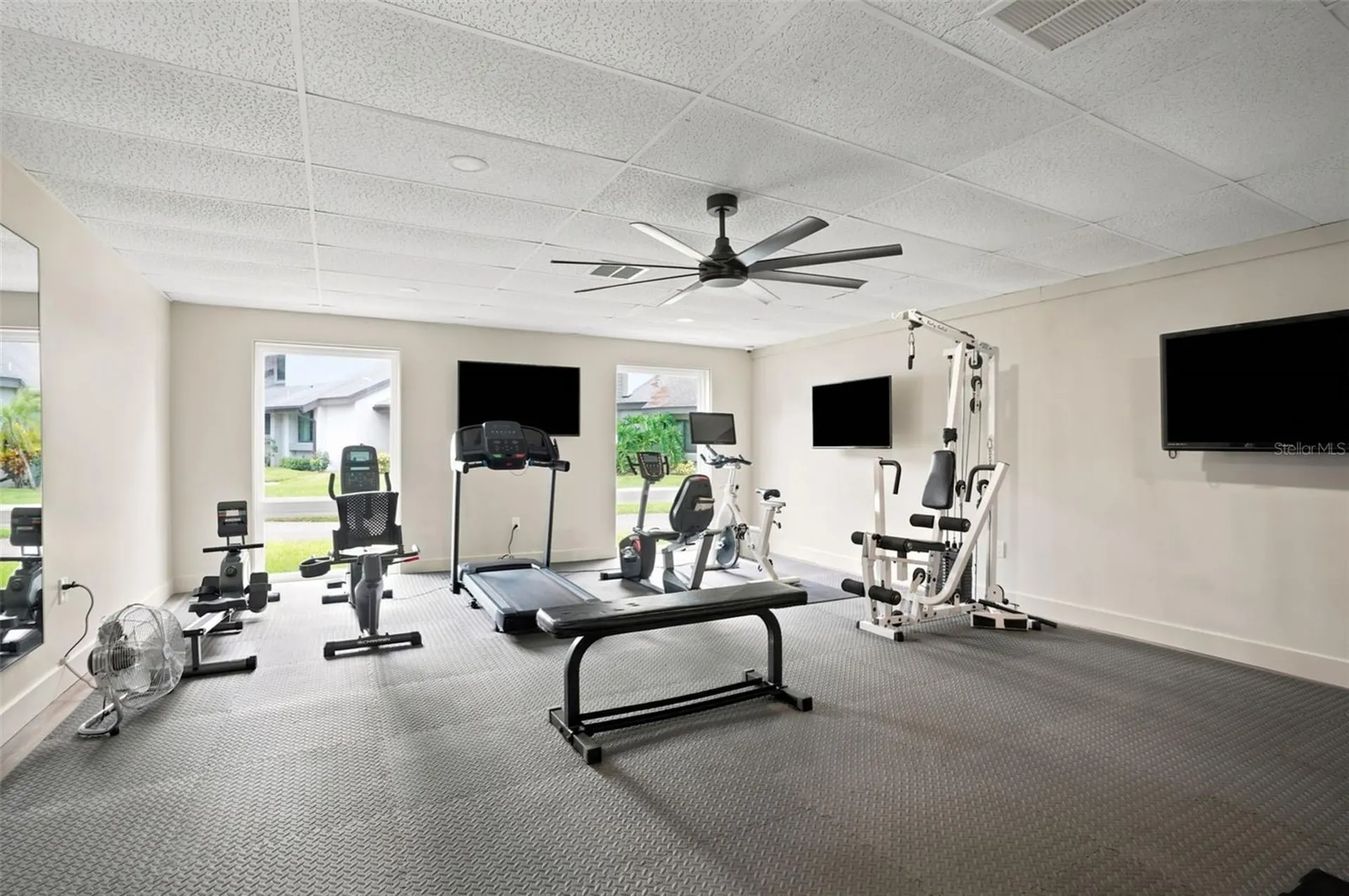 90 S Highland Avenue Tarpon Springs FL 34689