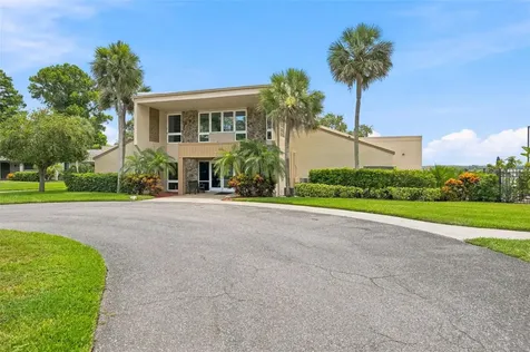 90 S Highland Avenue Tarpon Springs FL 34689