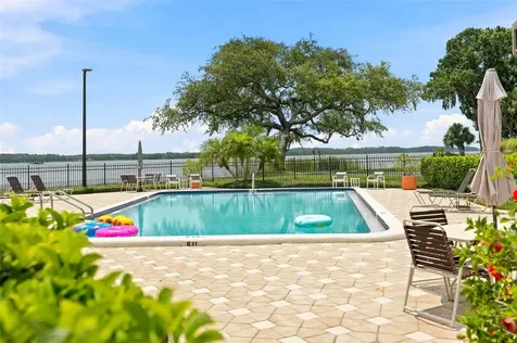 90 S Highland Avenue Tarpon Springs FL 34689
