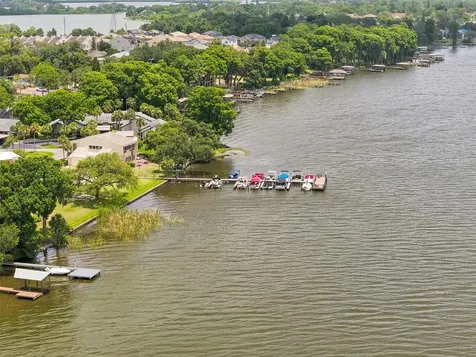 90 S Highland Avenue Tarpon Springs FL 34689