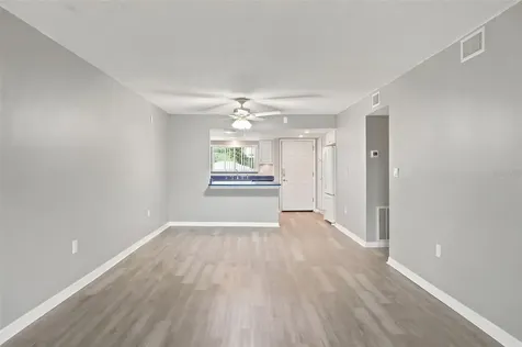90 S Highland Avenue Tarpon Springs FL 34689