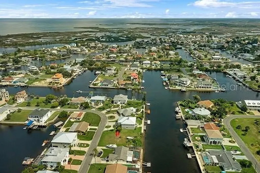 Paradise Circle Hernando Beach FL 34607