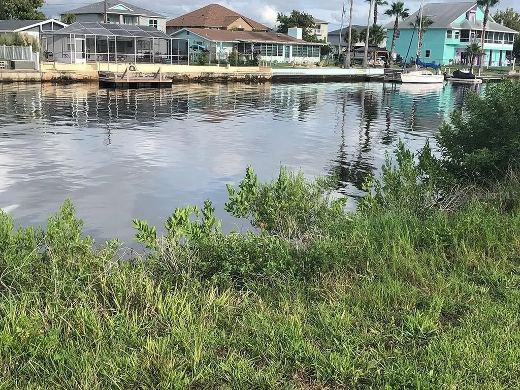 Paradise Circle Hernando Beach FL 34607