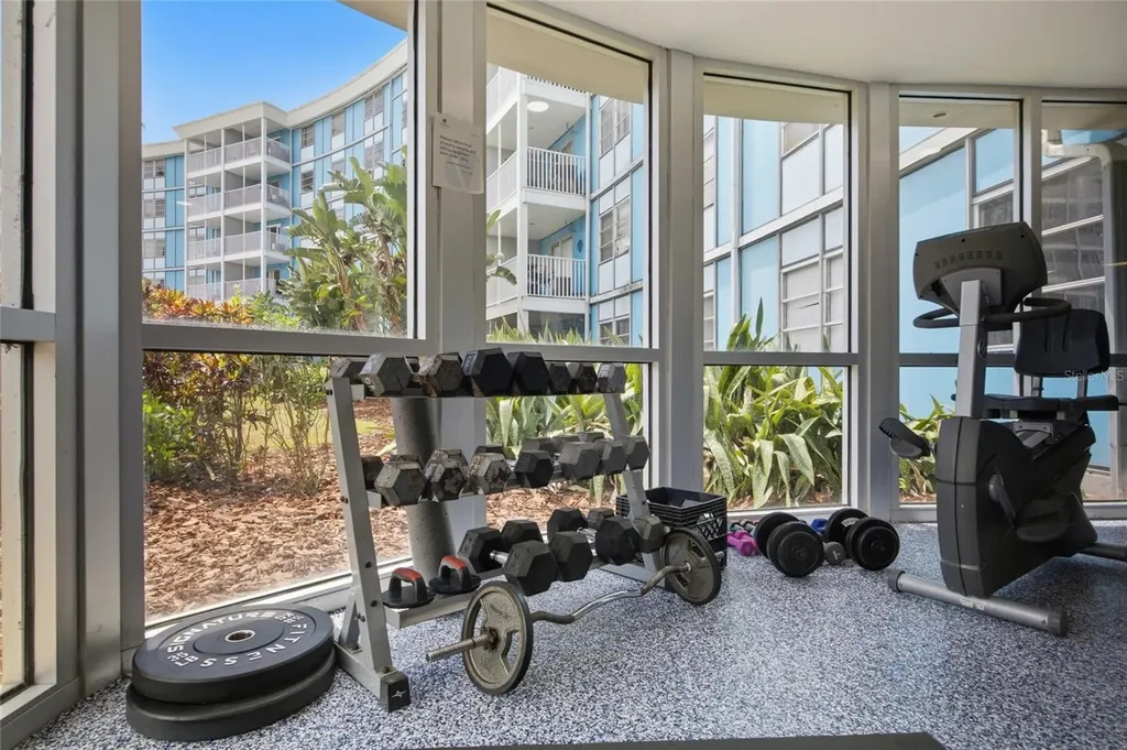 3315 58th Avenue S St Petersburg FL 33712