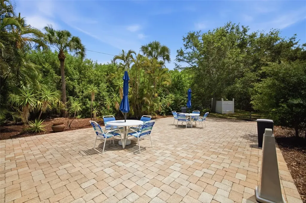 3315 58th Avenue S St Petersburg FL 33712