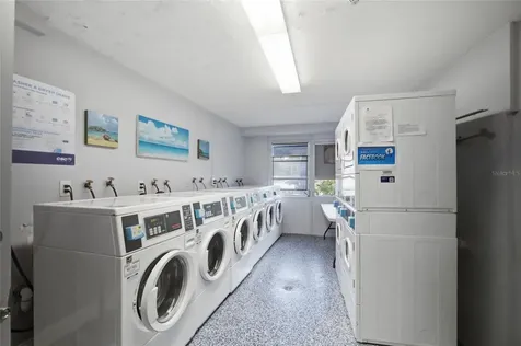 3315 58th Avenue S St Petersburg FL 33712