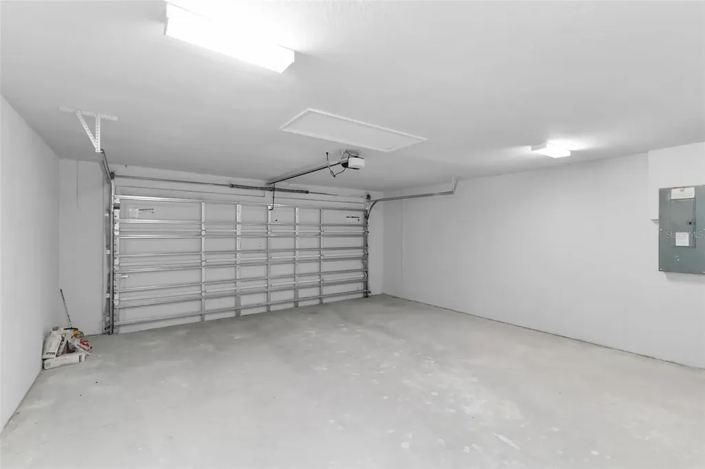 2221 NW 43rd Avenue Cape Coral FL 33993