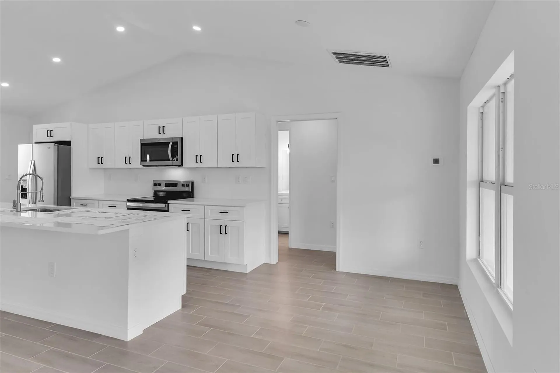 2221 NW 43rd Avenue Cape Coral FL 33993